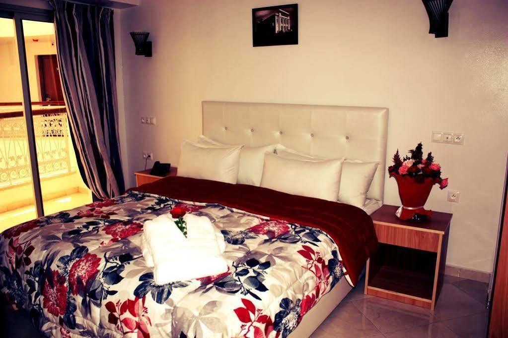 Hotel La Place El Jadida Bagian luar foto
